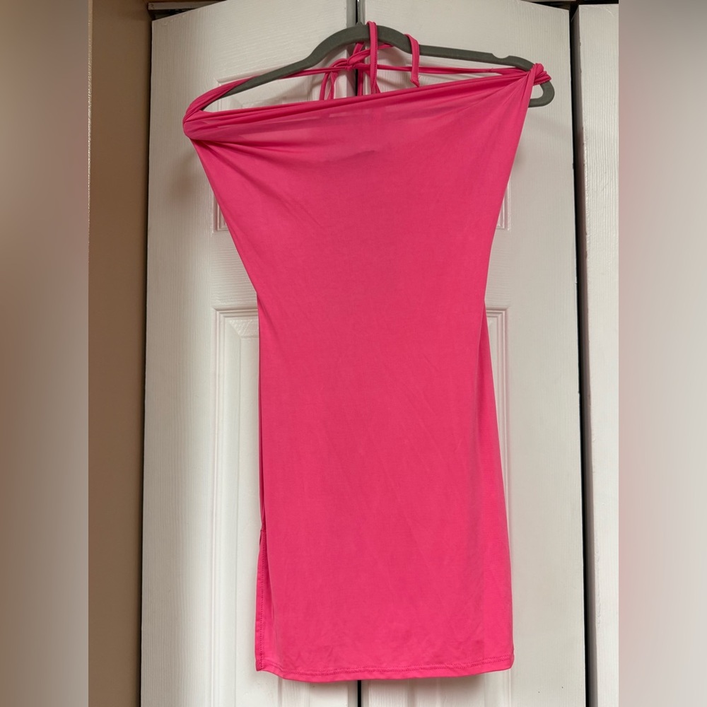 PrettyLittleThing Vibrant Pink One Shoulder Dress